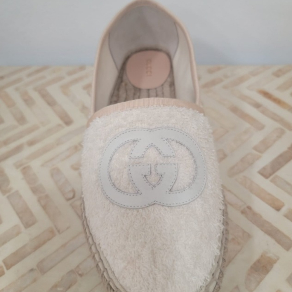NEW IN BOX GUCCI ESPADRILLES